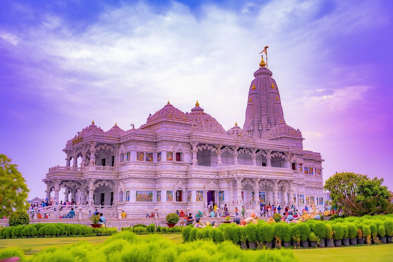 Prem Mandir in Vrindavan – beautifully lit spiritual temple perfect for a Delhi to Vrindavan road trip